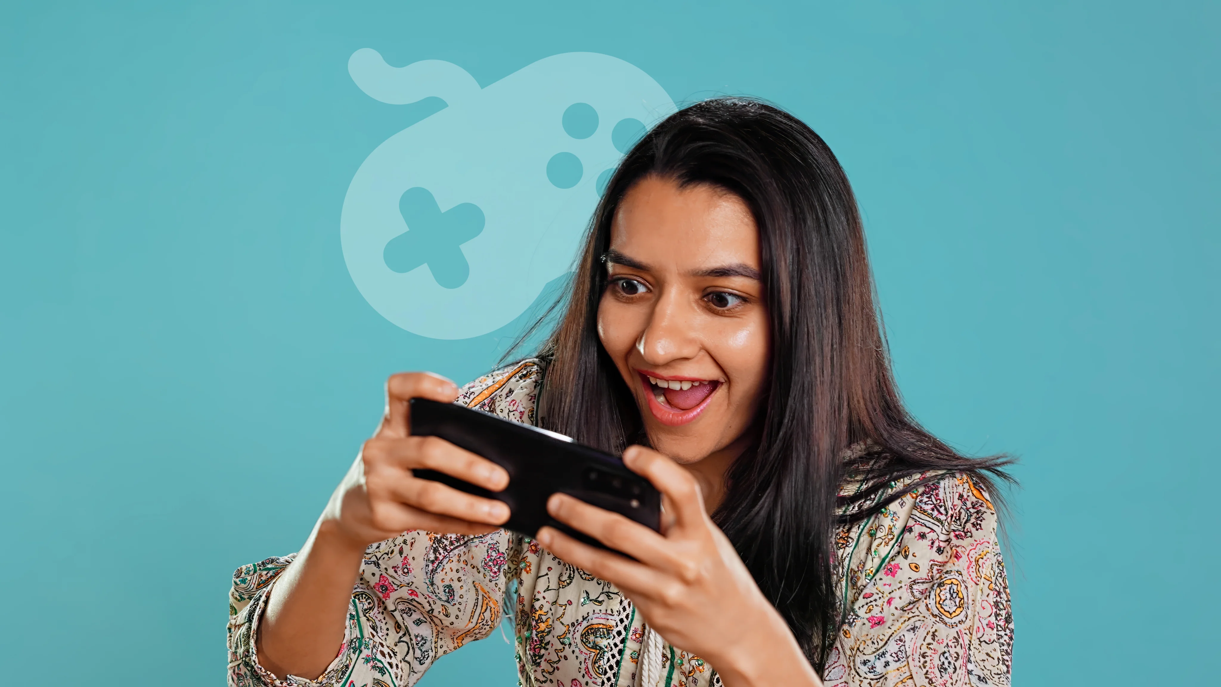 girl playing game